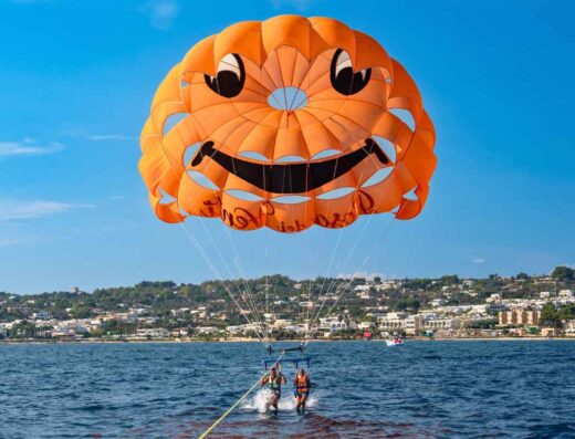 Parasailing Torre Vado – Volo in Paracadute Sul Mare